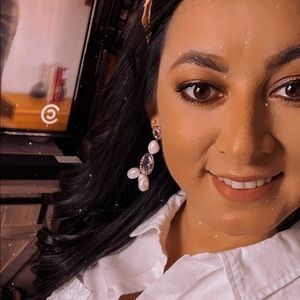 Meet your Posher, Sharon